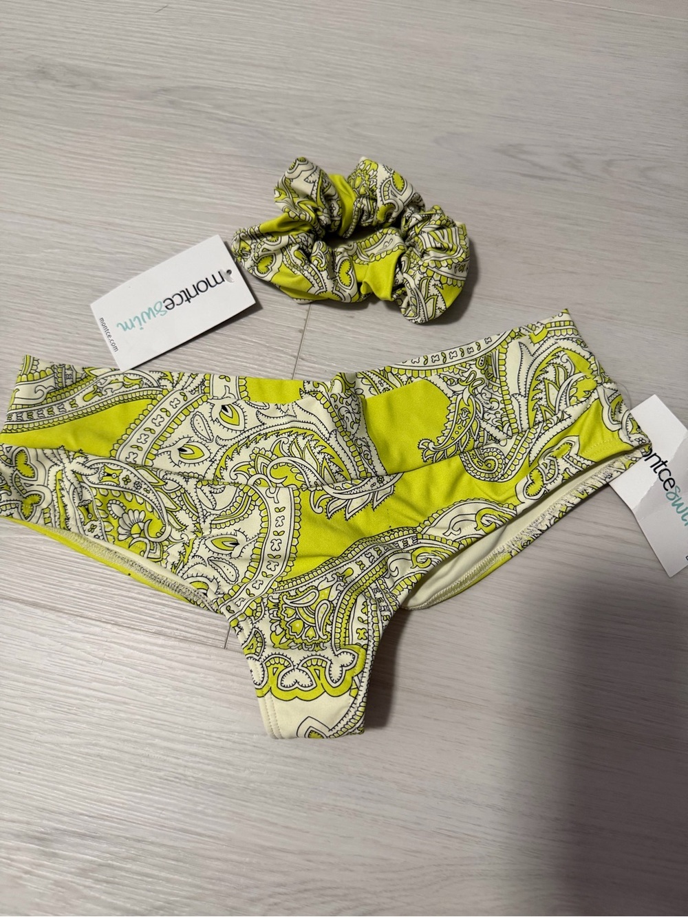 Montce bikini bottom L matching scrunchie duo